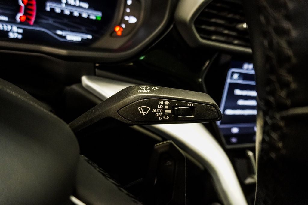 2022 Lamborghini Urus Base