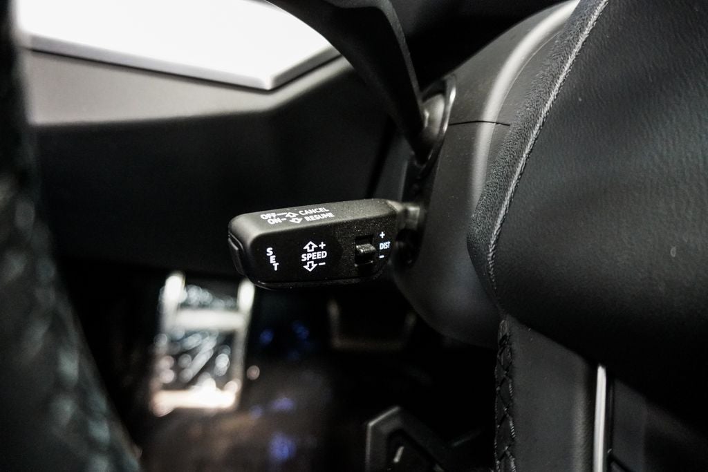 2022 Lamborghini Urus Base