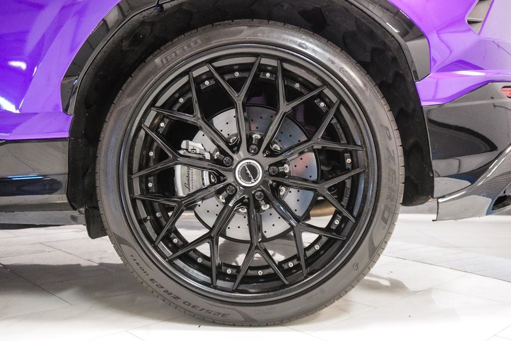 2022 Lamborghini Urus Base