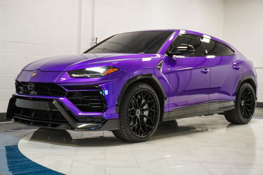 2022 Lamborghini Urus Base