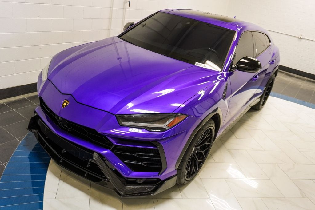 2022 Lamborghini Urus Base