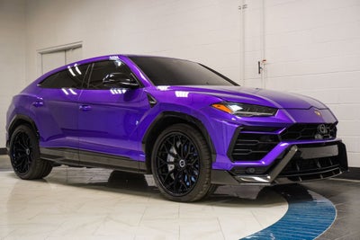 2022 Lamborghini Urus Base