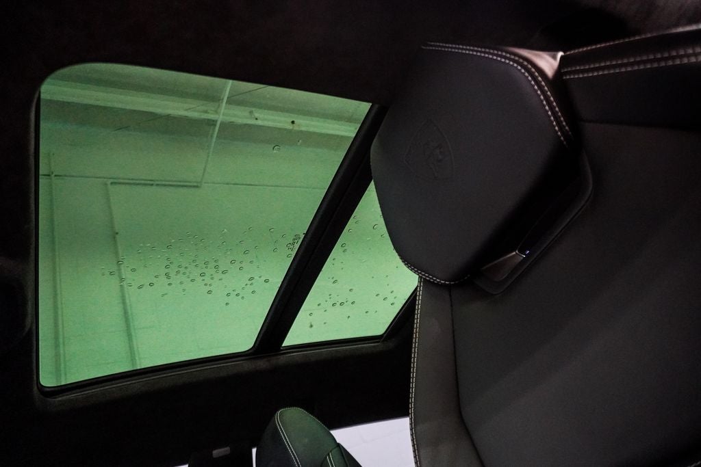 2022 Lamborghini Urus Base