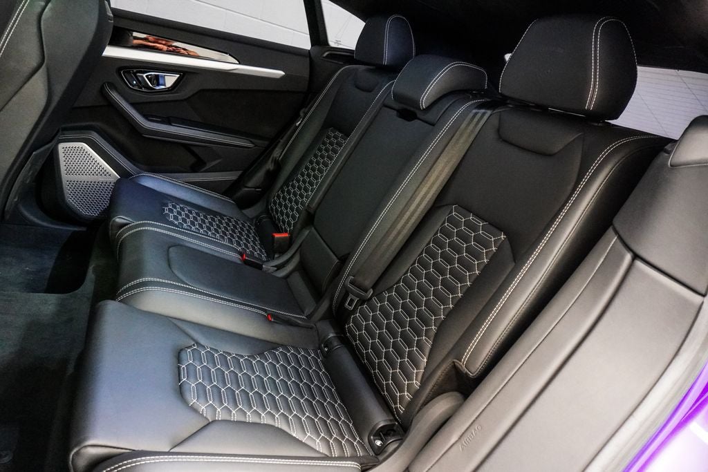 2022 Lamborghini Urus Base