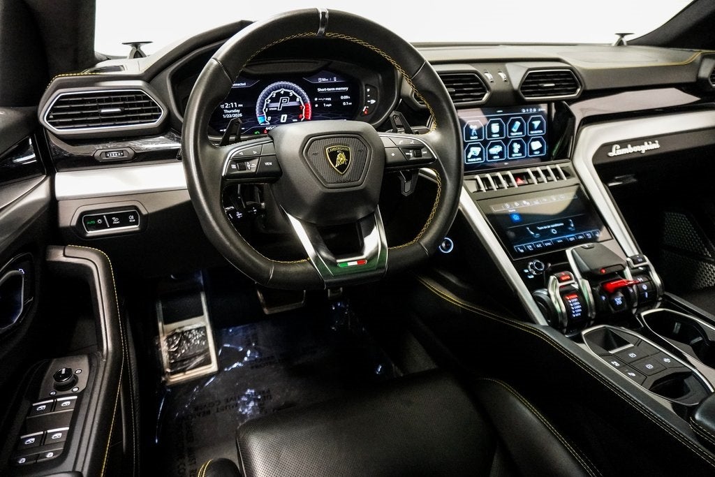 2021 Lamborghini Urus Base