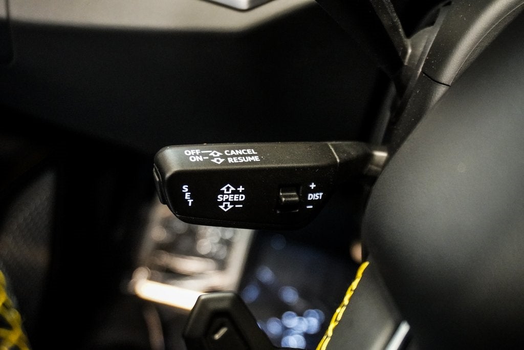 2021 Lamborghini Urus Base