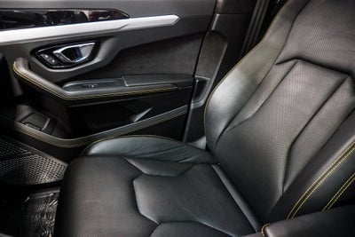 2021 Lamborghini Urus Base