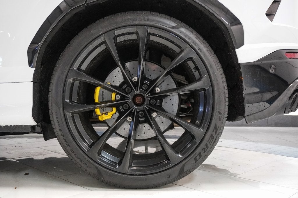 2021 Lamborghini Urus Base