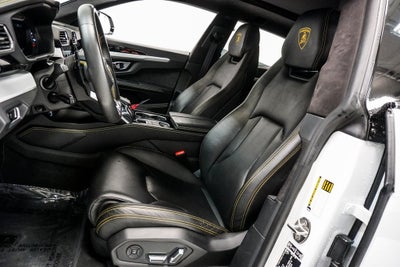 2021 Lamborghini Urus Base