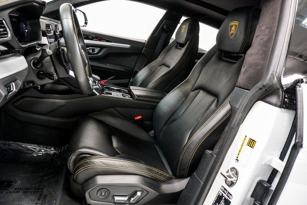 2021 Lamborghini Urus Base