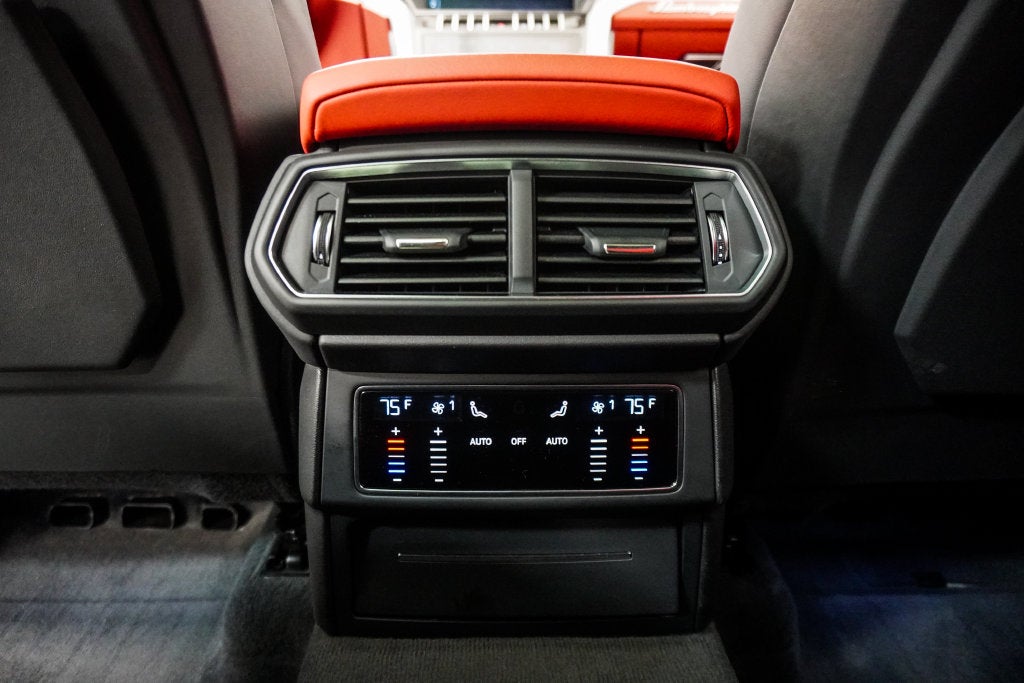 2019 Lamborghini Urus Base
