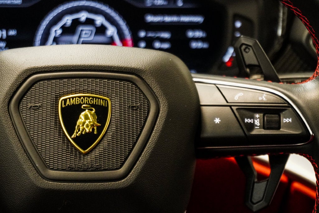 2019 Lamborghini Urus Base