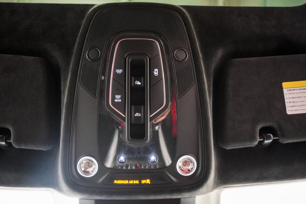 2019 Lamborghini Urus Base