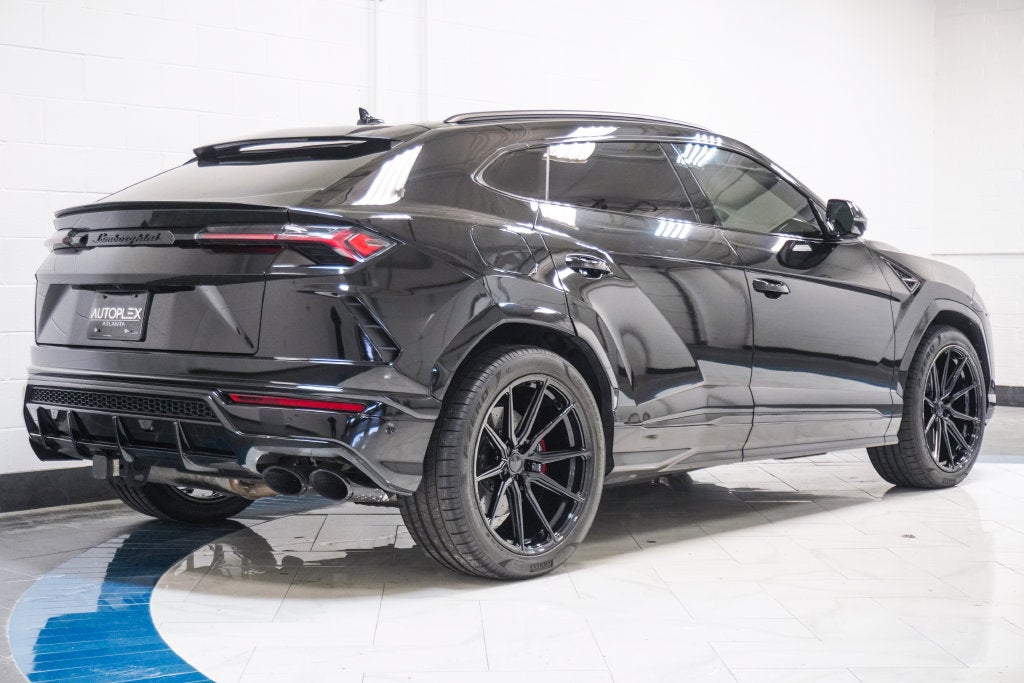 2019 Lamborghini Urus Base