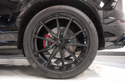 2019 Lamborghini Urus Base