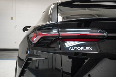 2019 Lamborghini Urus Base