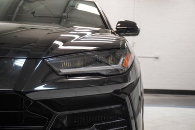 2019 Lamborghini Urus Base