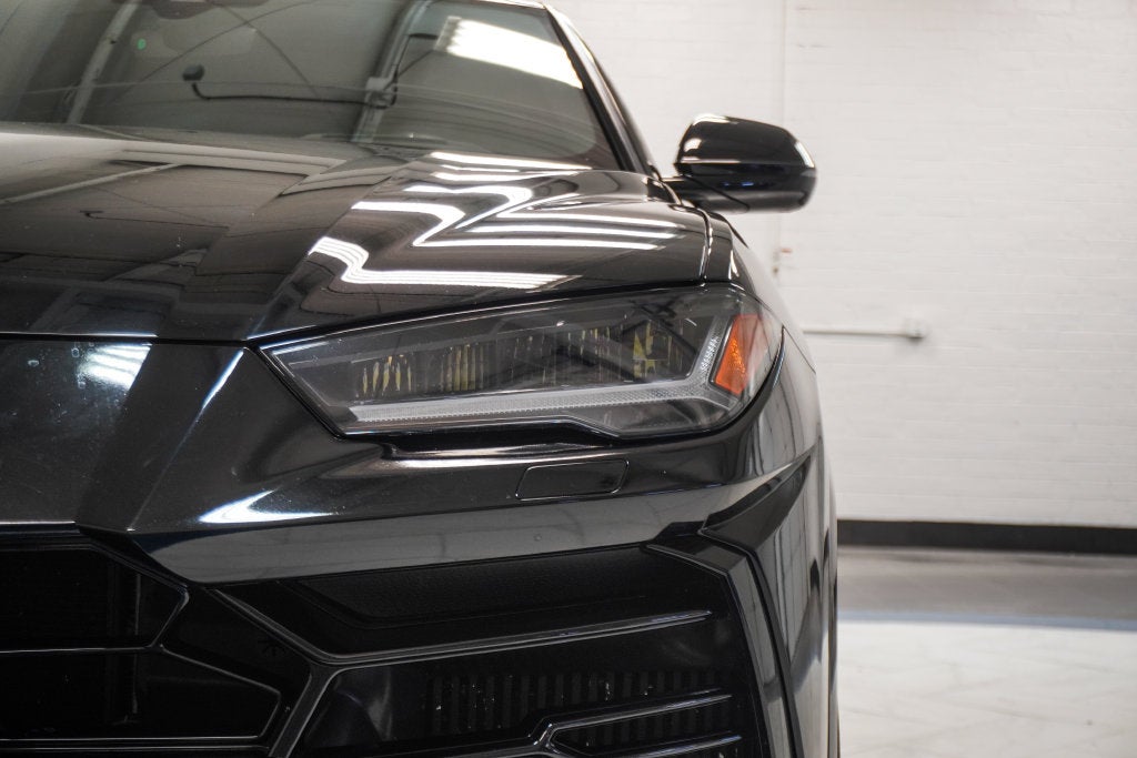 2019 Lamborghini Urus Base