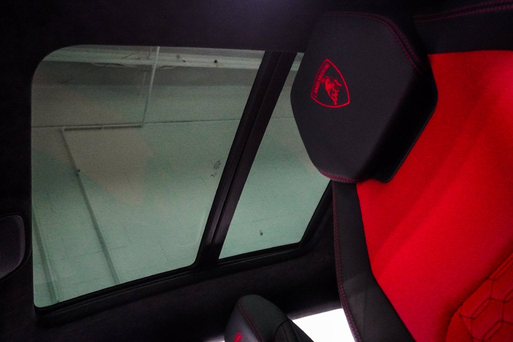 2019 Lamborghini Urus Base