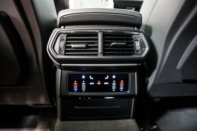 2020 Lamborghini Urus Base