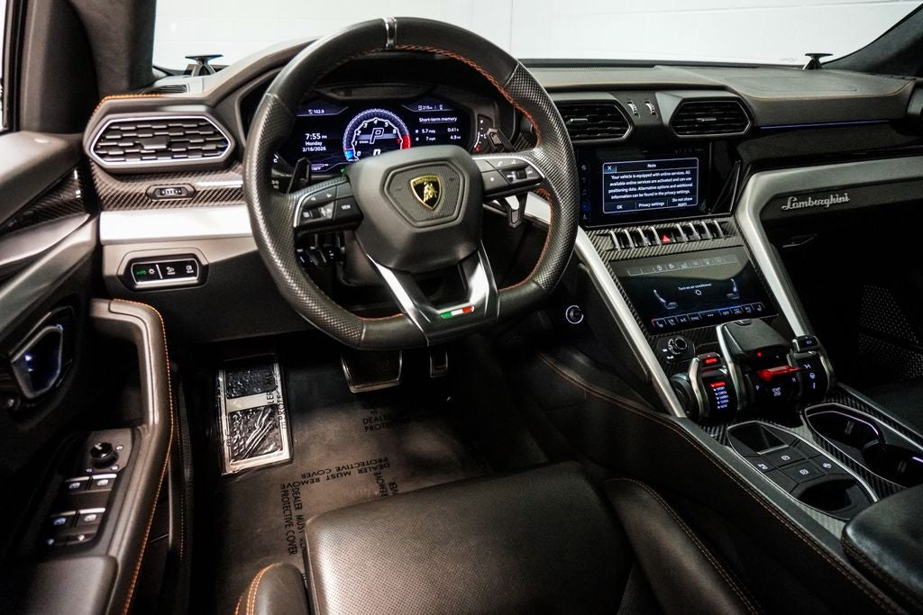 2020 Lamborghini Urus Base