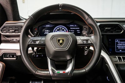 2020 Lamborghini Urus Base