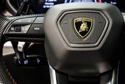 2020 Lamborghini Urus Base