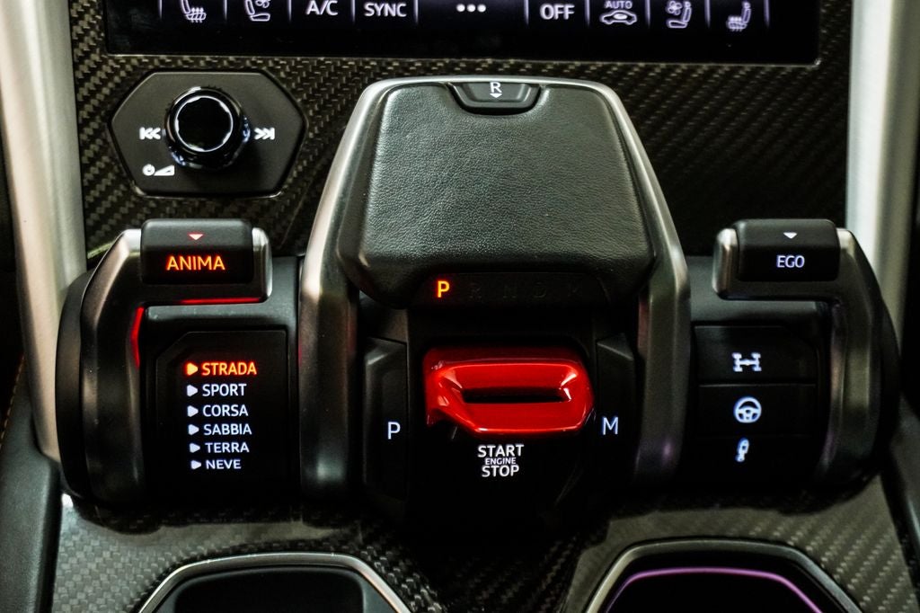 2020 Lamborghini Urus Base