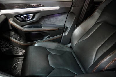 2020 Lamborghini Urus Base