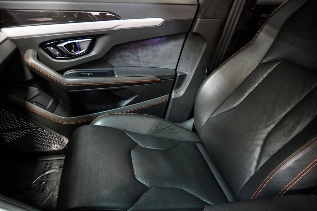 2020 Lamborghini Urus Base