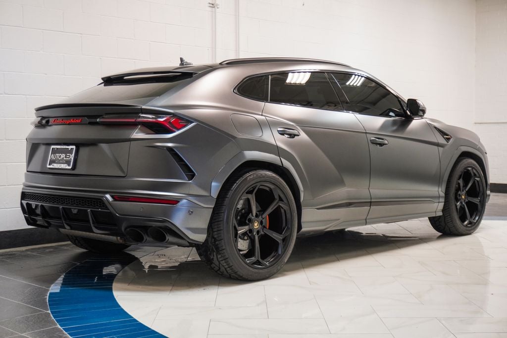 2020 Lamborghini Urus Base