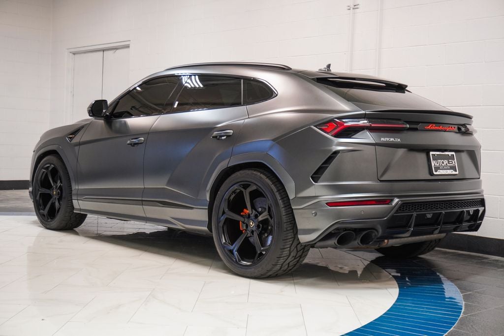 2020 Lamborghini Urus Base