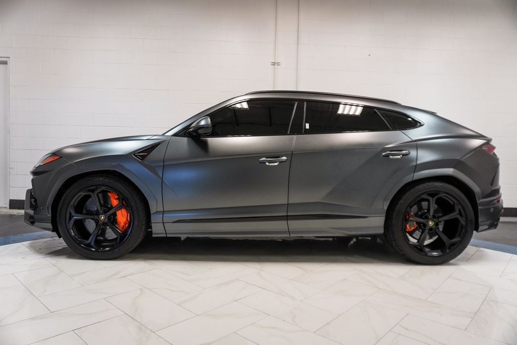 2020 Lamborghini Urus Base