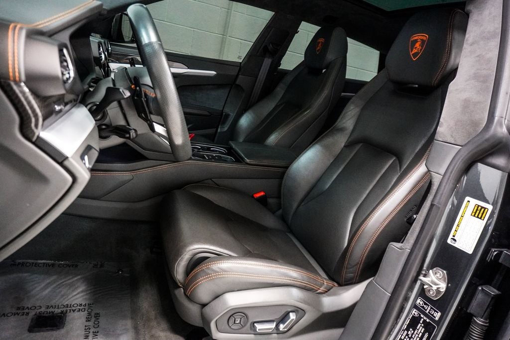 2020 Lamborghini Urus Base