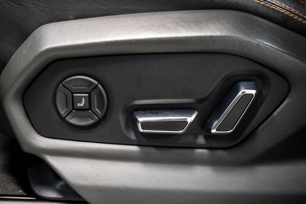 2020 Lamborghini Urus Base