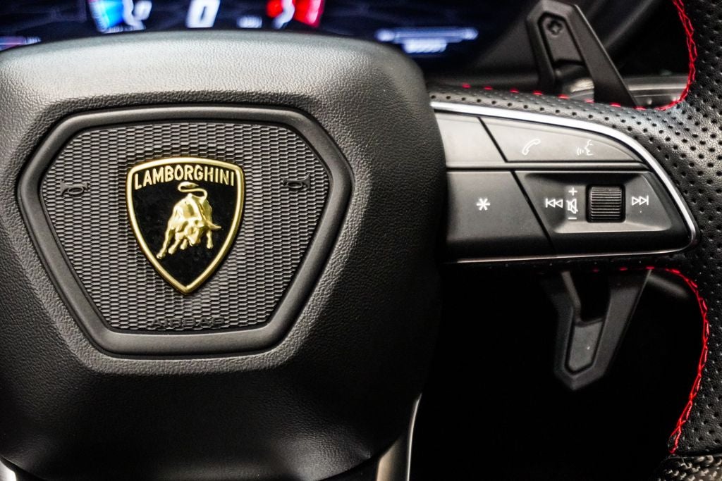 2019 Lamborghini Urus Base