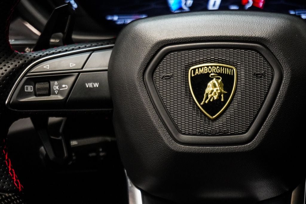 2019 Lamborghini Urus Base