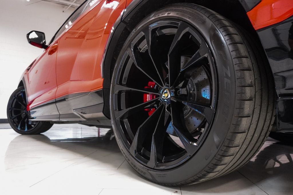 2019 Lamborghini Urus Base