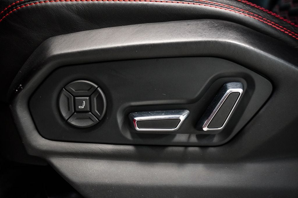 2019 Lamborghini Urus Base