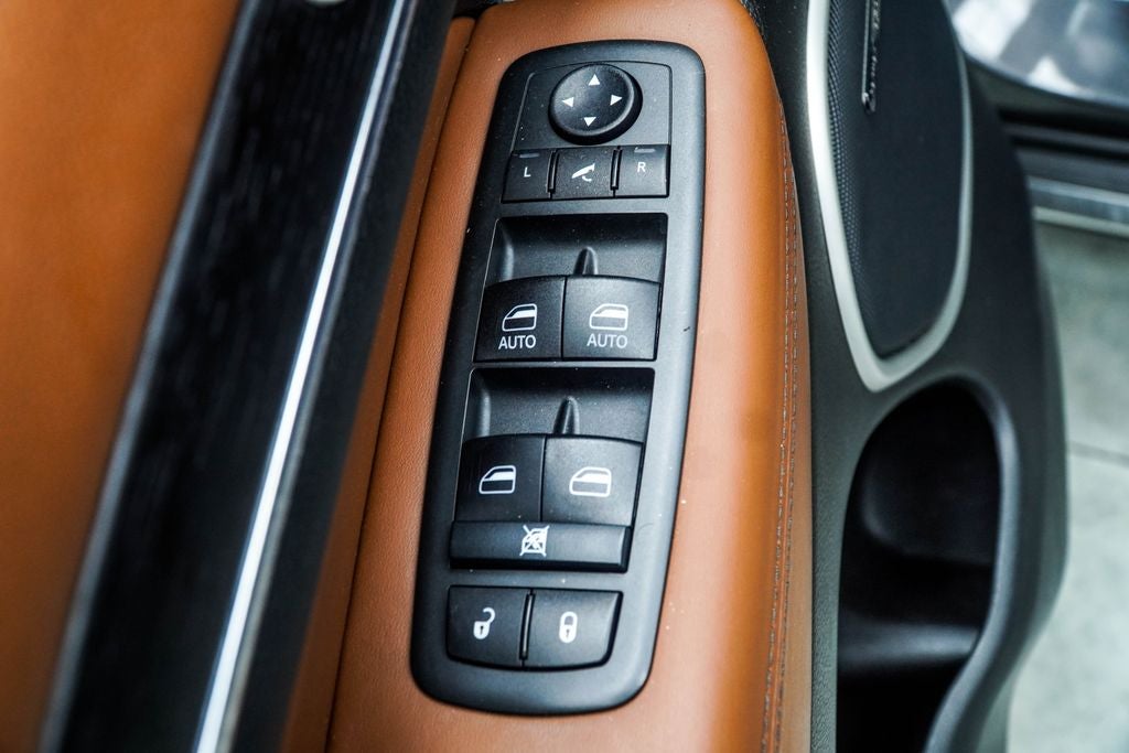 2020 Jeep Grand Cherokee Summit