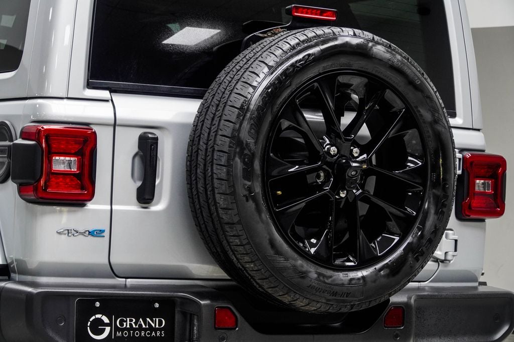 2024 Jeep Wrangler Sahara 4xe
