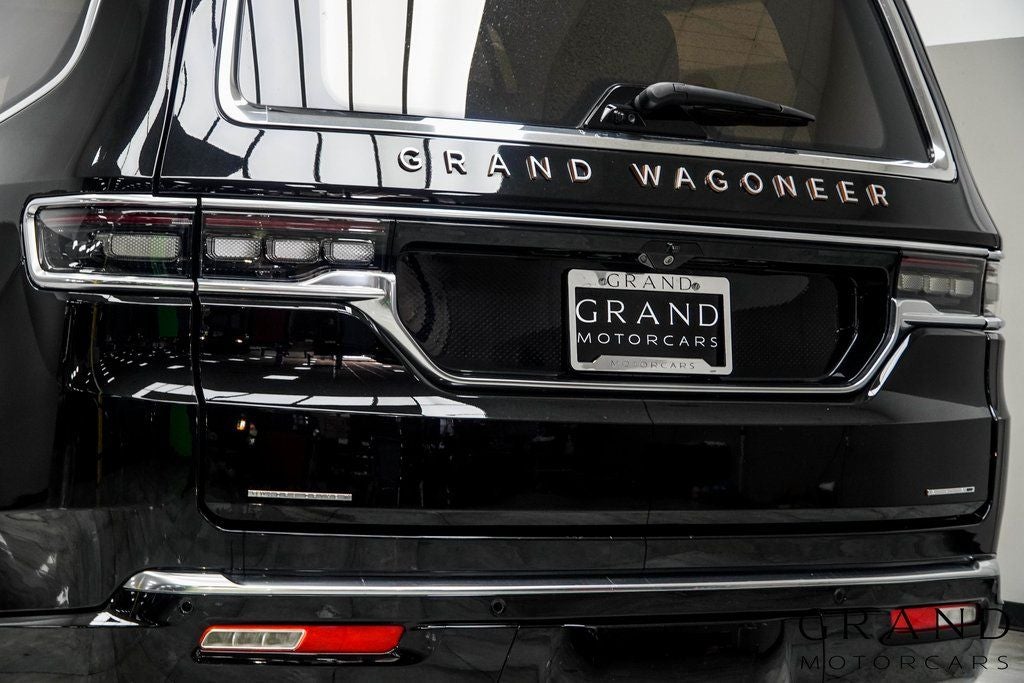 2022 Jeep Grand Wagoneer Series III