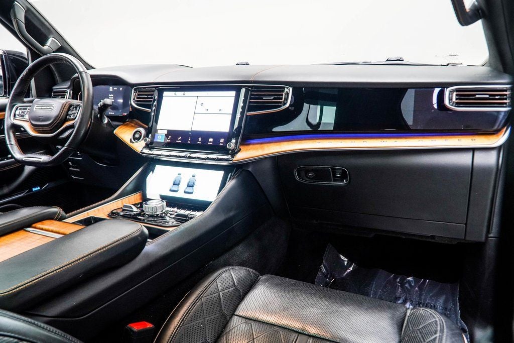 2022 Jeep Grand Wagoneer Series III