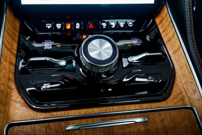 2022 Jeep Grand Wagoneer Series III