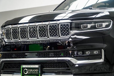 2022 Jeep Grand Wagoneer Series III