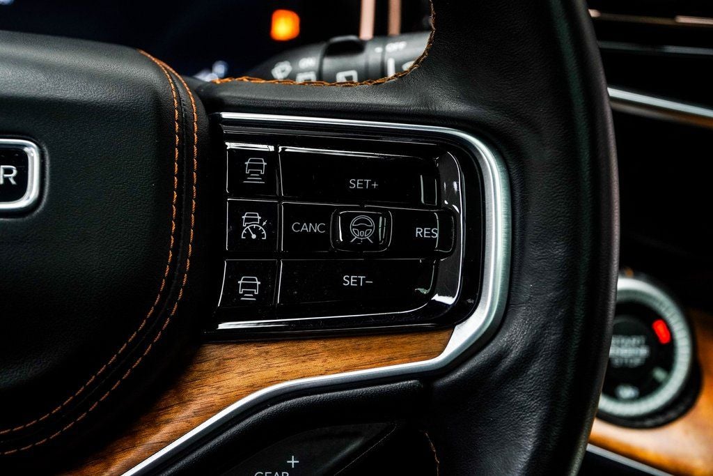 2022 Jeep Grand Wagoneer Series III