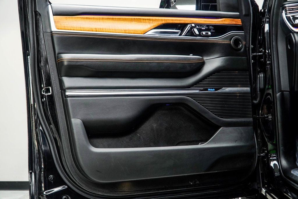 2022 Jeep Grand Wagoneer Series III