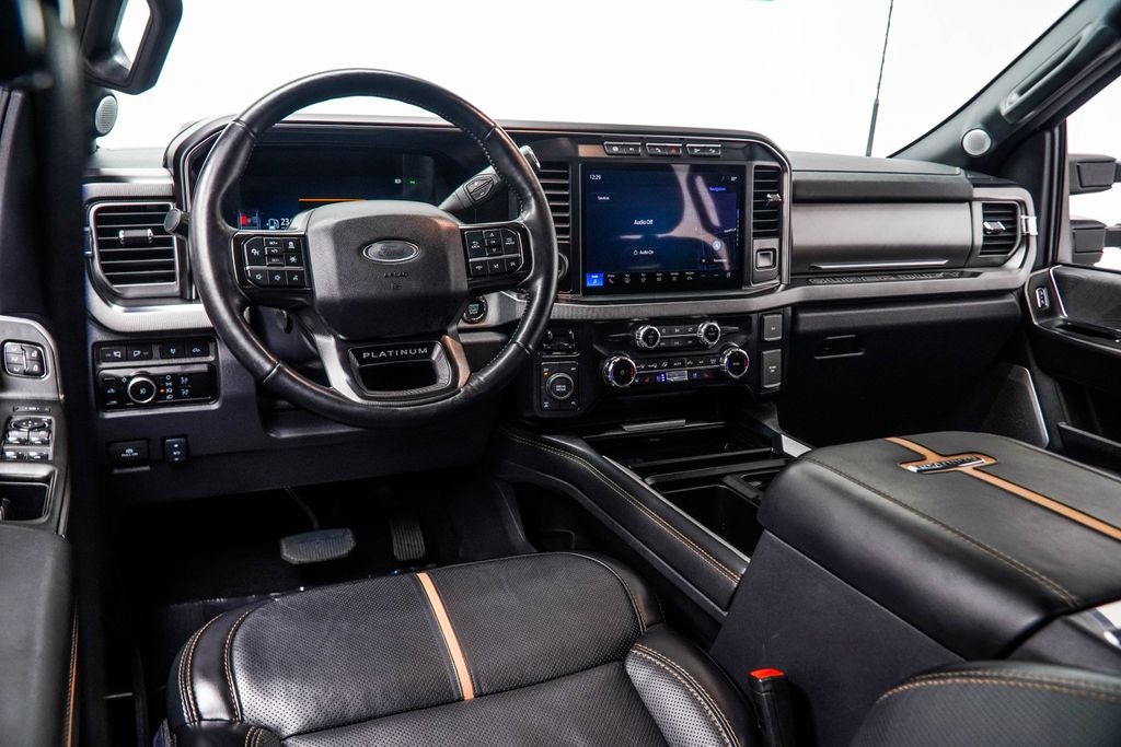 2024 Ford F-350SD Platinum