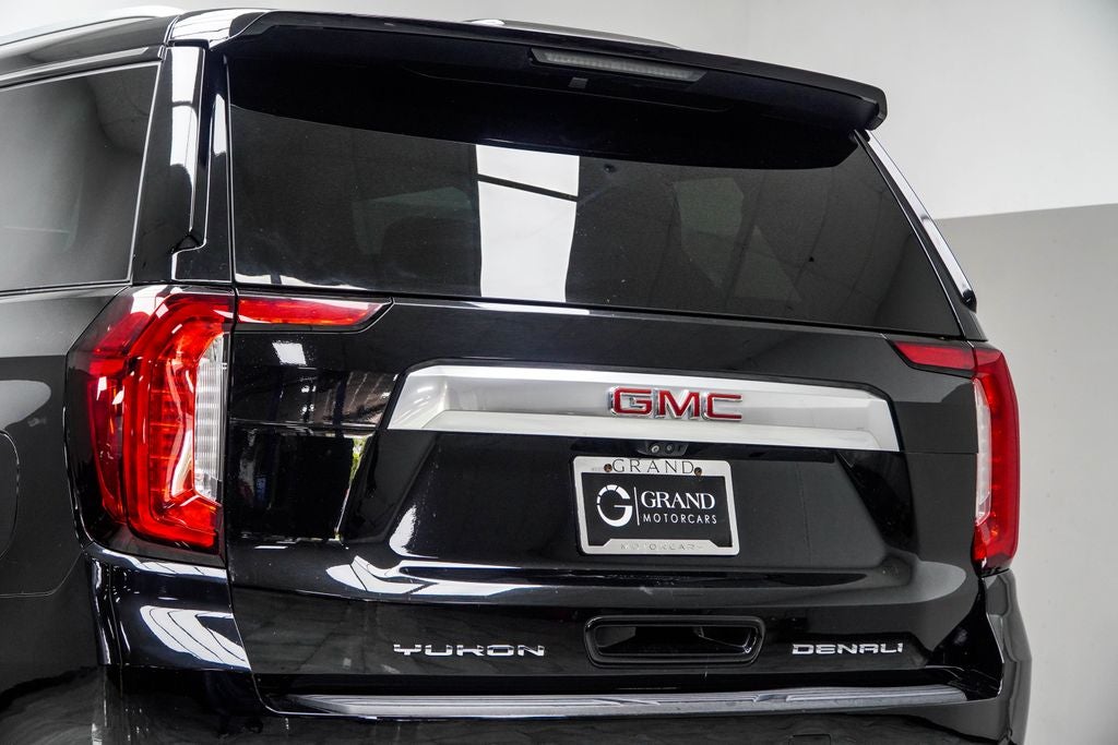 2021 GMC Yukon Denali Premium Package
