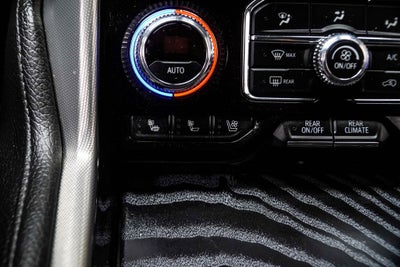 2021 GMC Yukon Denali Premium Package